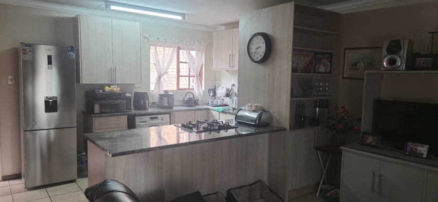 2 Bedroom Property for Sale in Uitsig Free State